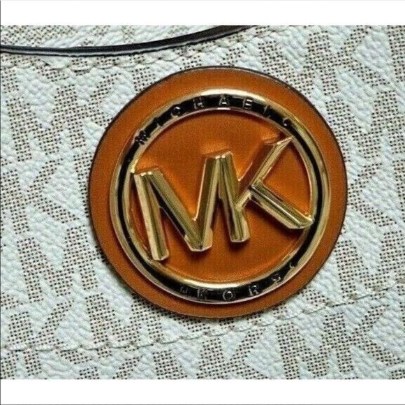 Michael Kors Bowery handbag - Picture 3 of 4